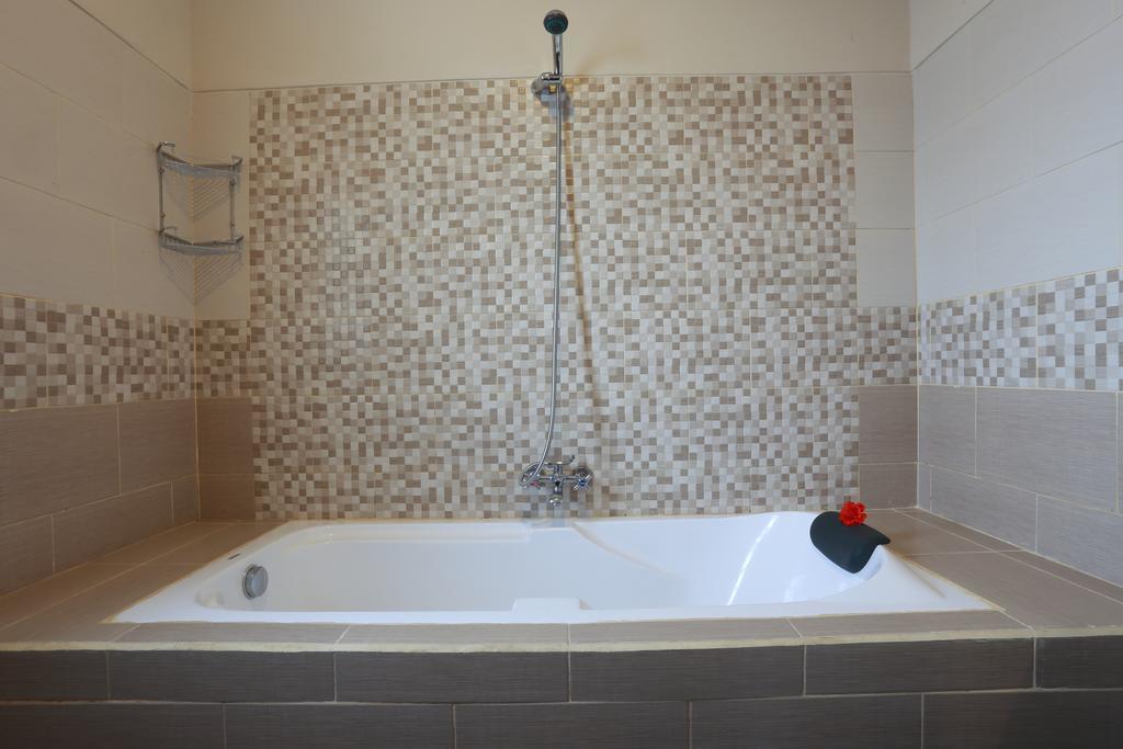 Rama House Hotel Ubud  Bagian luar foto